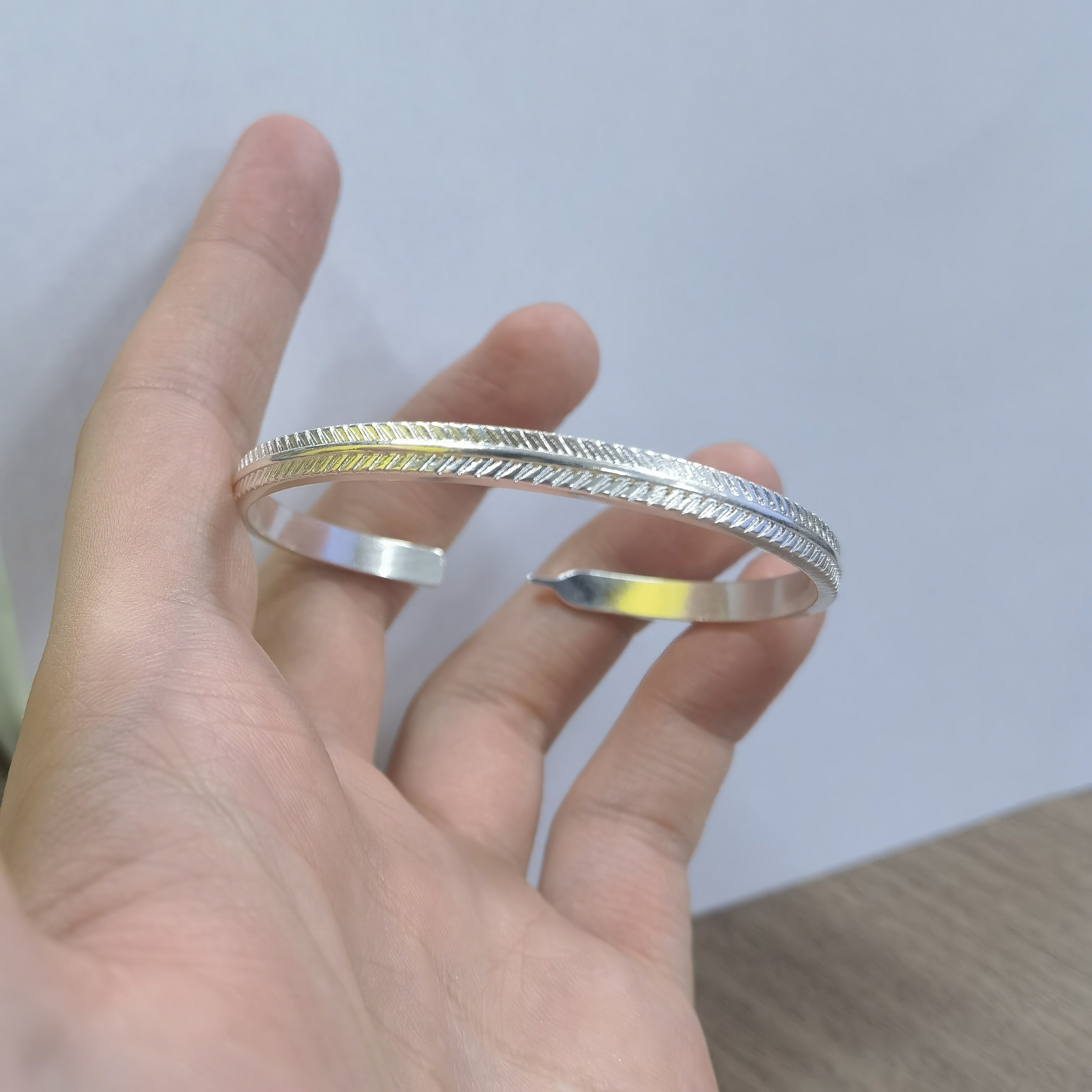 天使之翼开口实心时尚百搭设计款手镯-A137