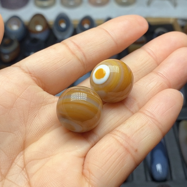 玛瑙/玉髓颈饰未镶嵌吾****O