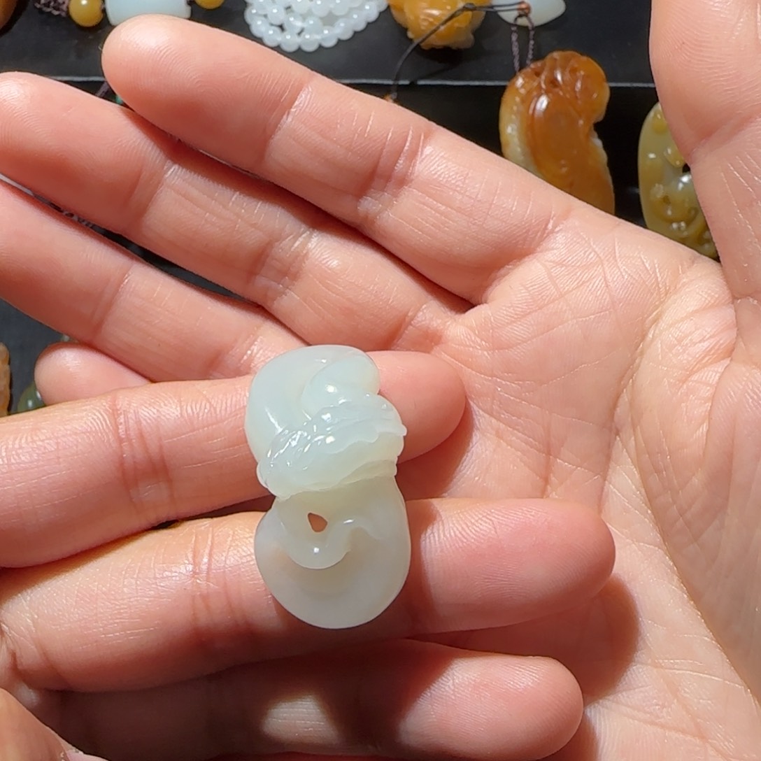 和田玉颈饰未镶嵌陈*生