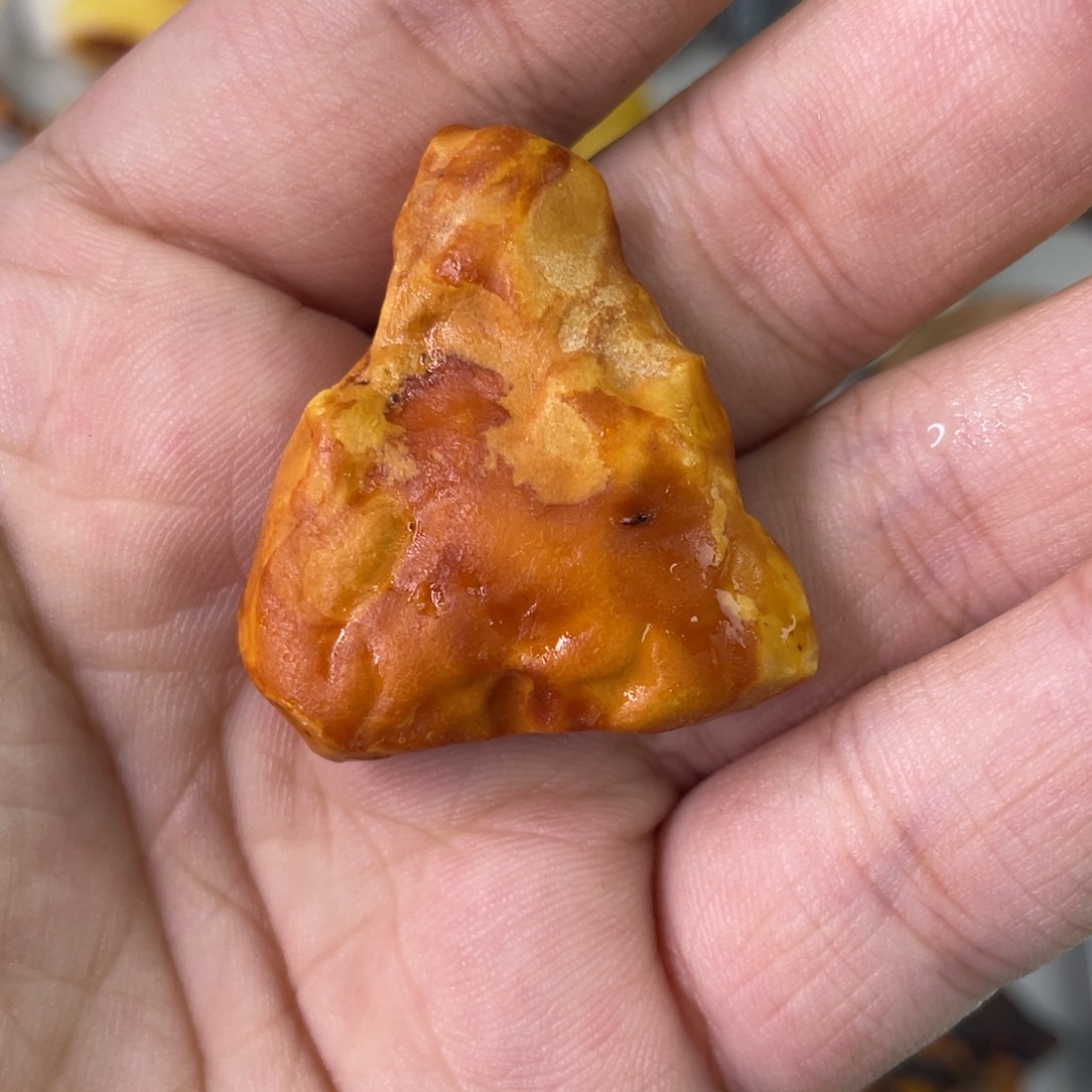 定制琥珀天然琥珀