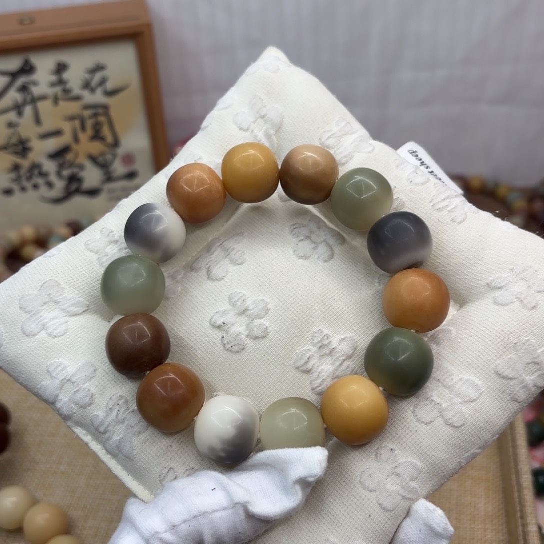 菩提根/象牙果吊坠20干磨微瑕落地果特价福利885