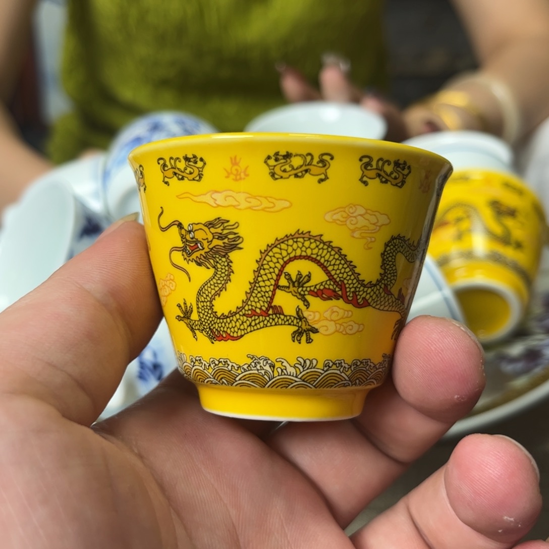 摆件瓷器的时候我也不知道