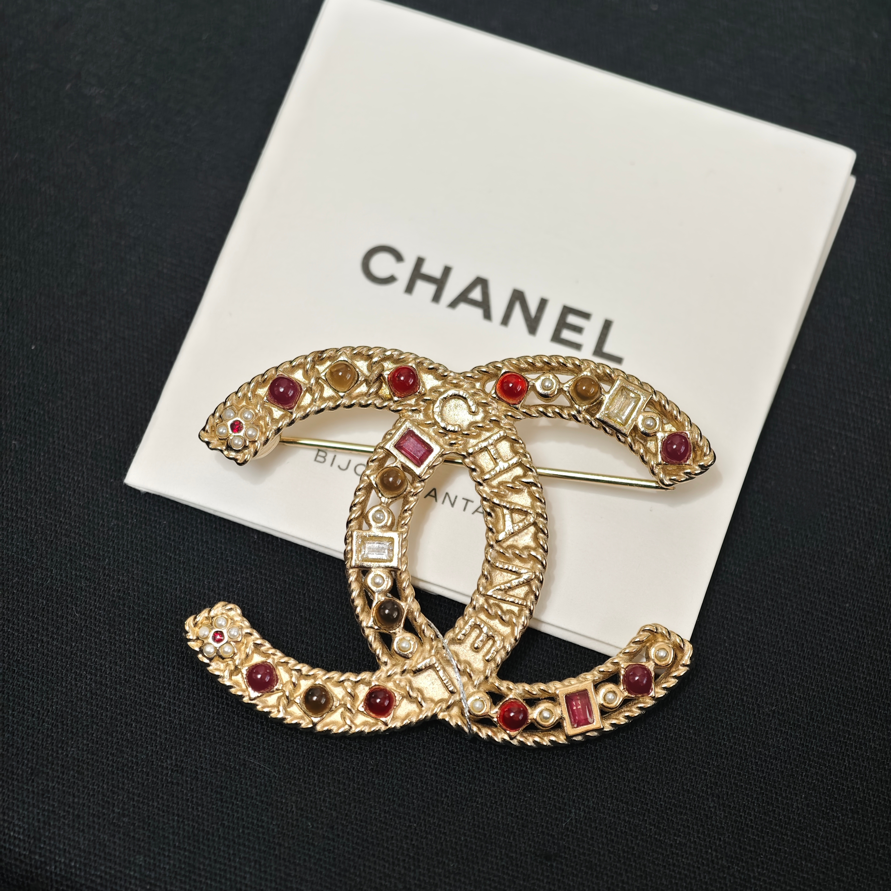 未使用 Chanel/香奈儿 现在浮雕字母彩色琉璃精致时尚