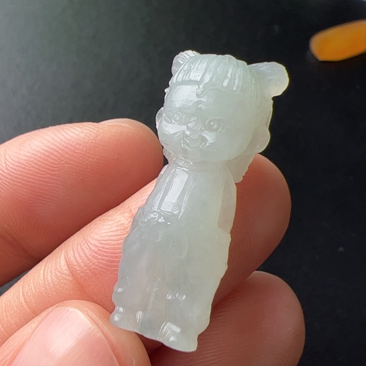 定制翡翠未镶嵌自然光