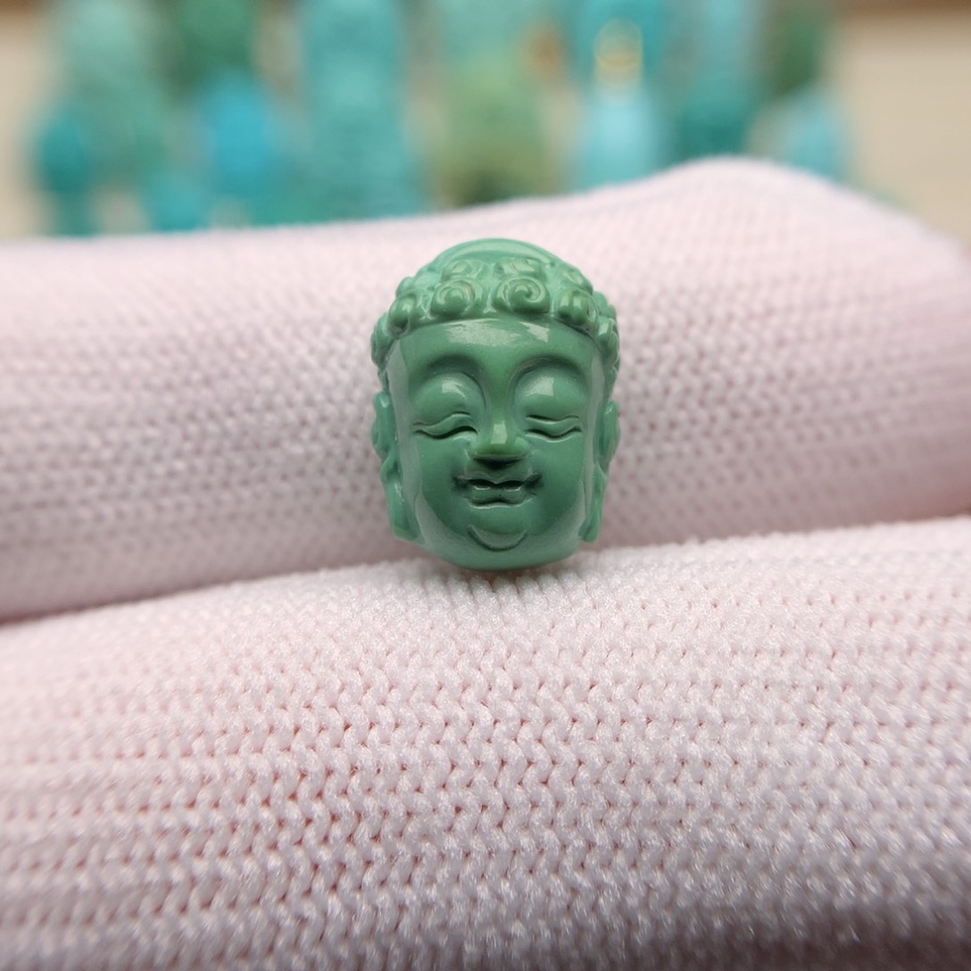 绿松石配饰未镶嵌