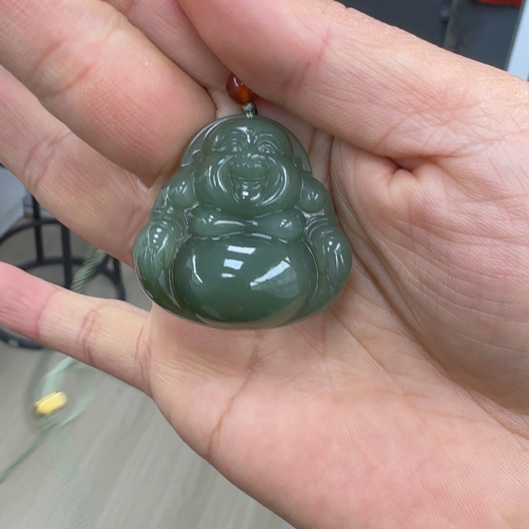 和田玉颈饰未镶嵌商*