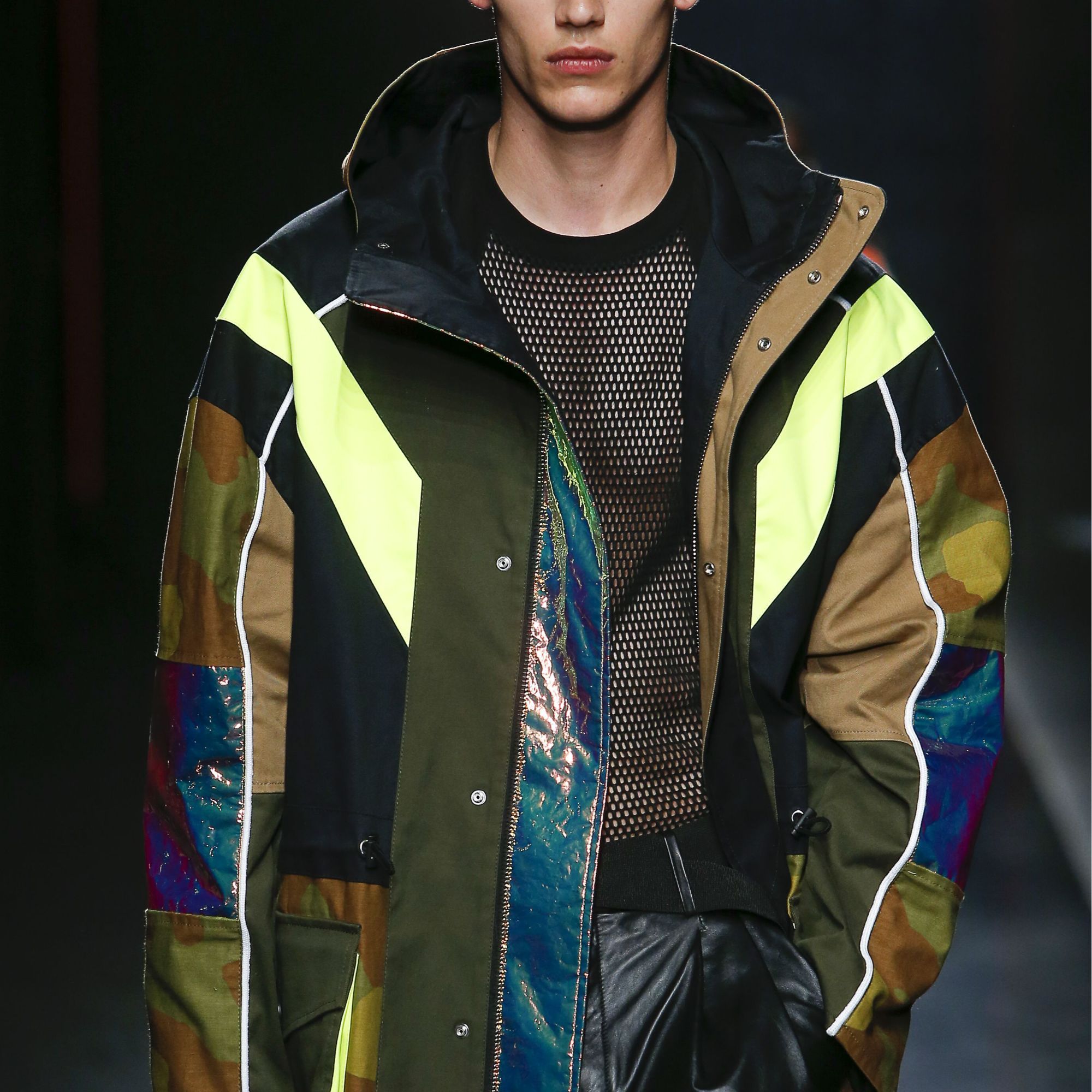 《高奢》09新款休闲潮流短袖T恤设计师男女同款