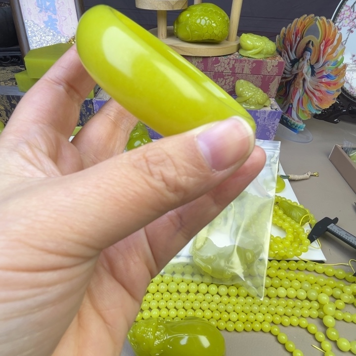 半***姜新疆若羌黄口手镯