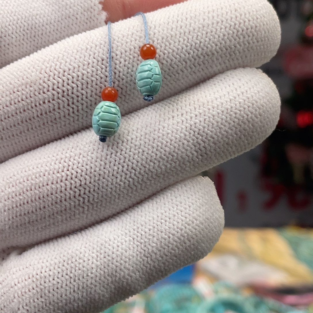 绿松石未镶嵌挂件