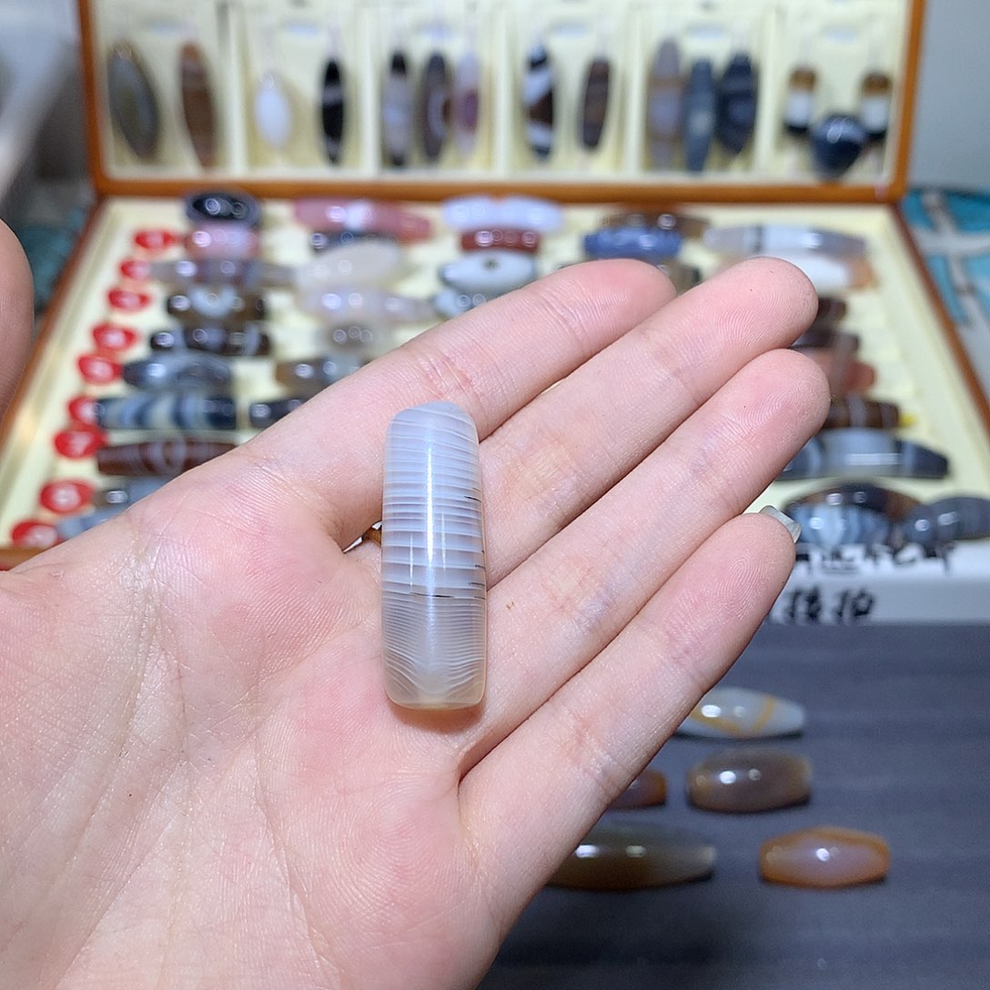 无***相玛瑙/玉髓未镶嵌颈饰