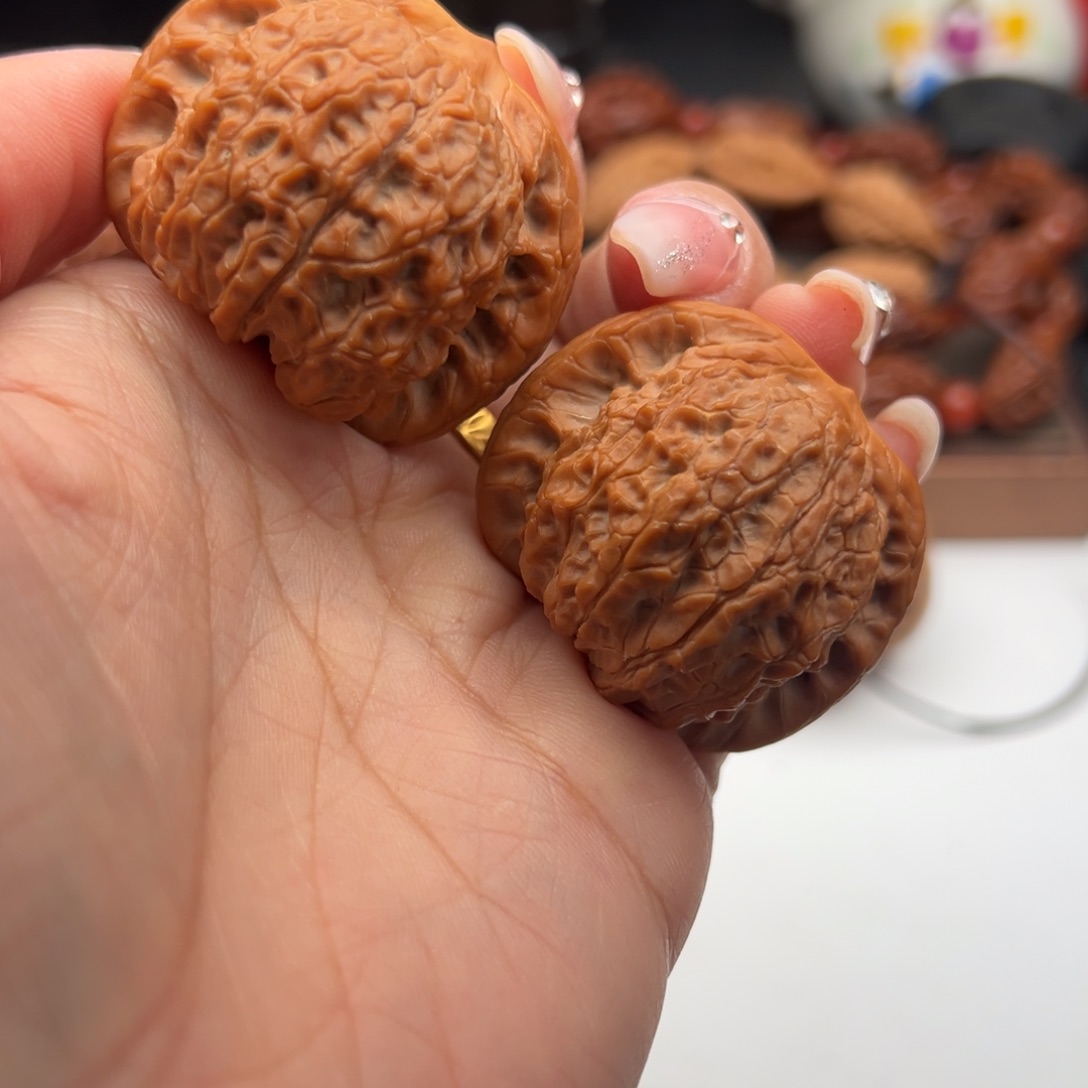 文玩核桃把件血麒麟40