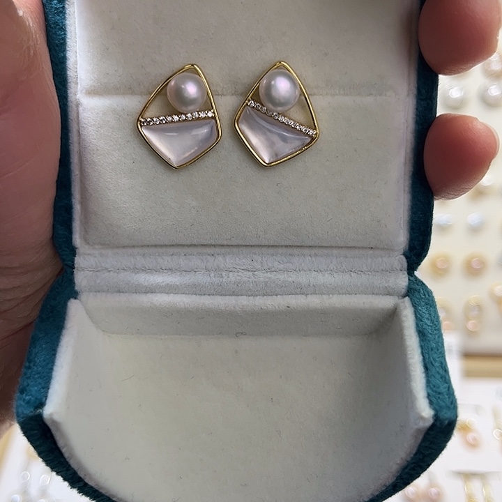 合金淡水珍珠耳饰