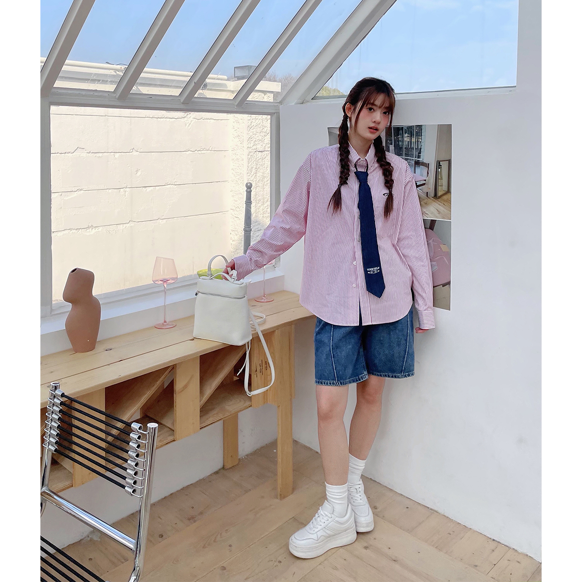 晶咕白标~带领带~粉色条纹宽松长袖衬衫女春季大码学院风上衣