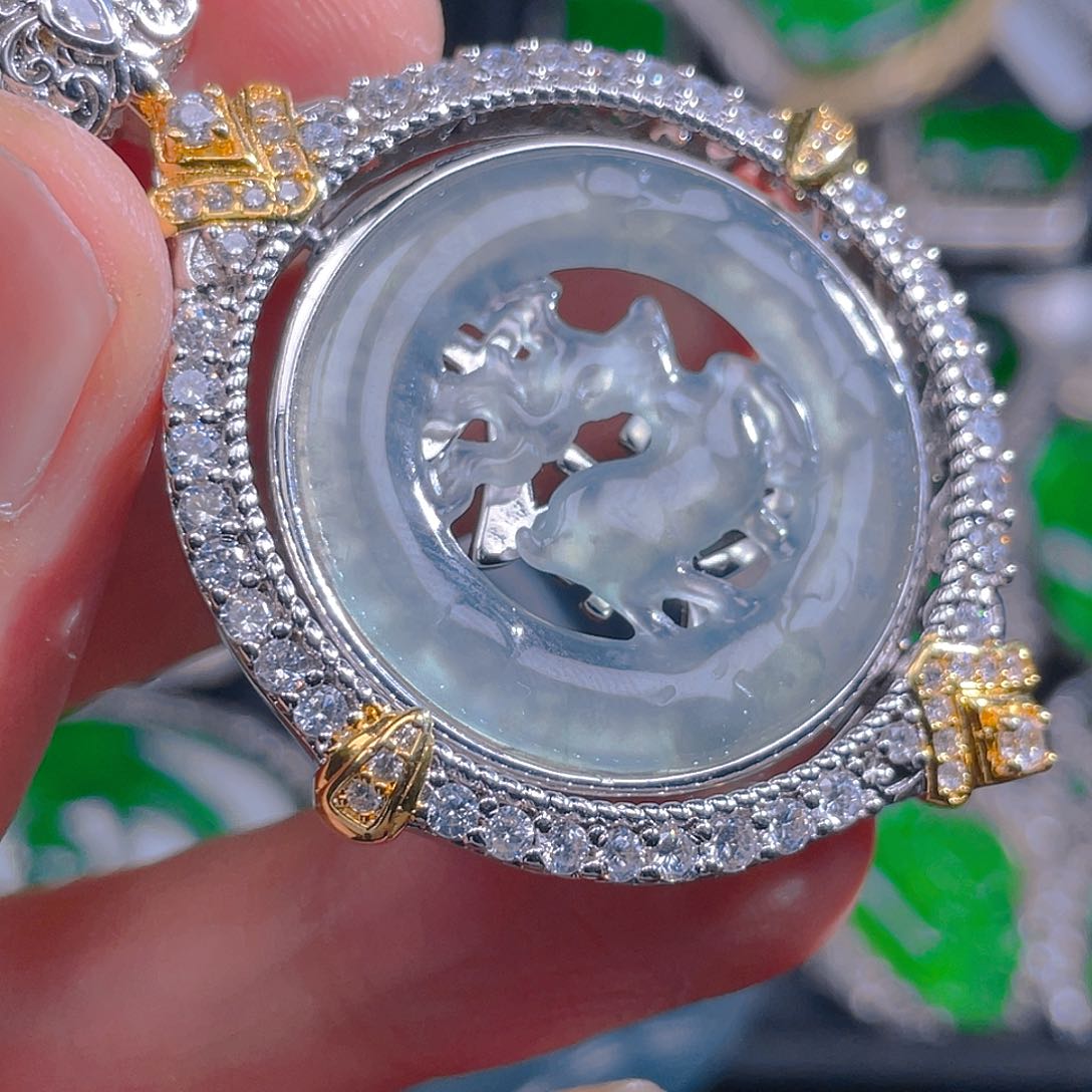 翡翠未镶嵌吊坠(不含链)