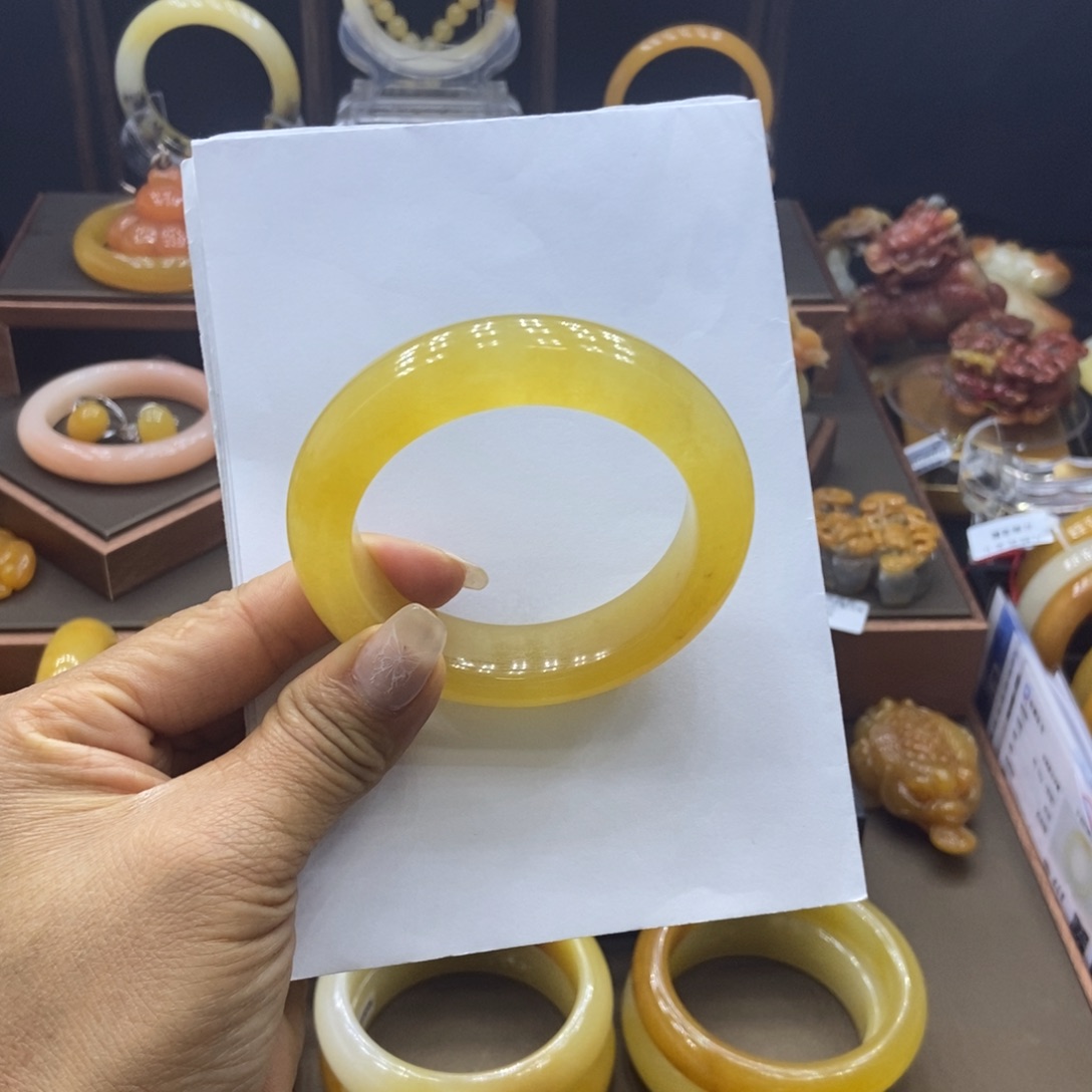 石英质玉（黄龙玉）未镶嵌手镯阳阳