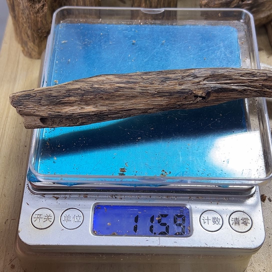 香料绿奇楠虫漏11克乌身