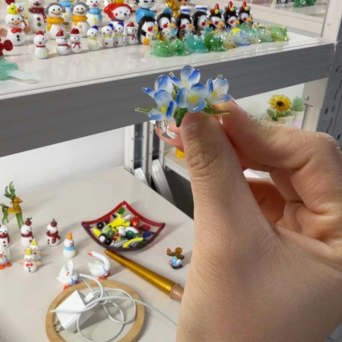 手工艺品琉璃五朵小花蓝色戒指