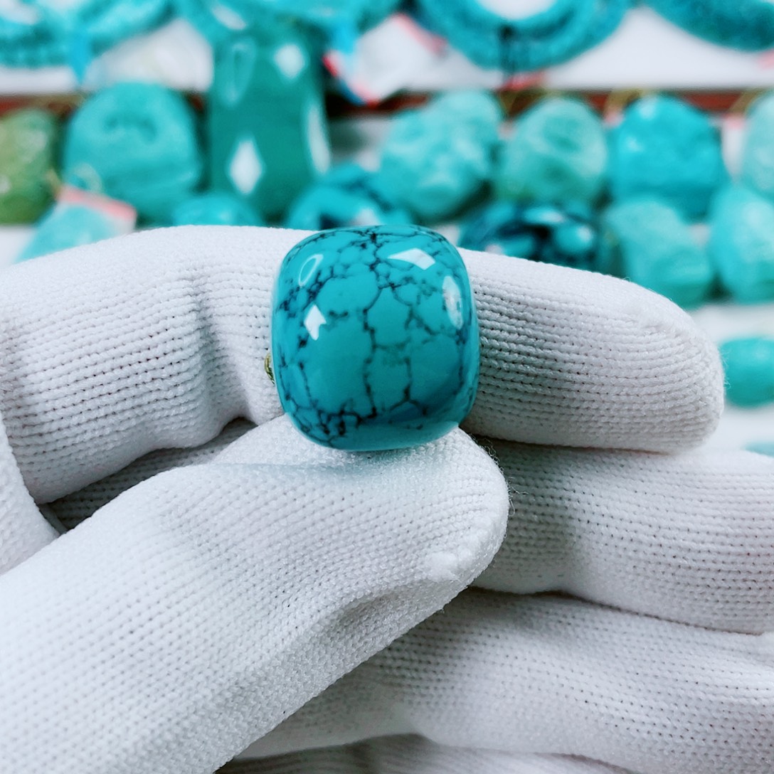 绿松石未镶嵌车挂