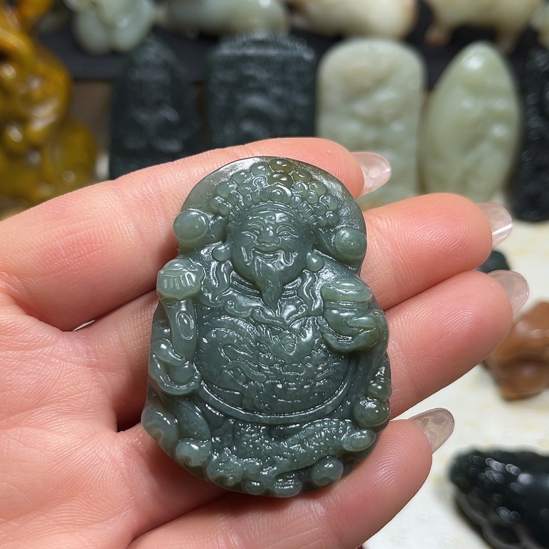 白玉菩提吊坠白玉菩提吊坠