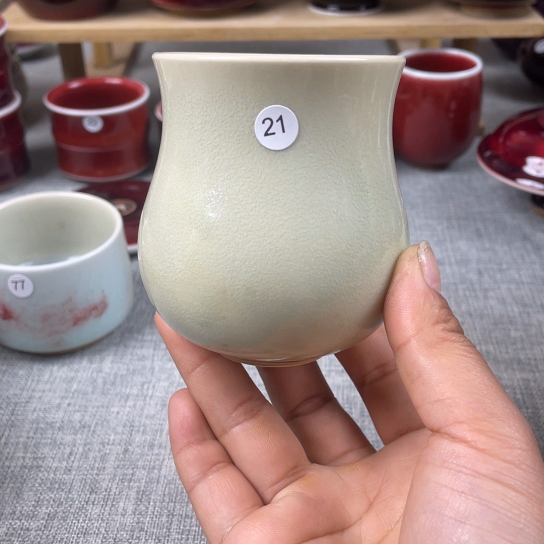 瓷片纯手工制作…………