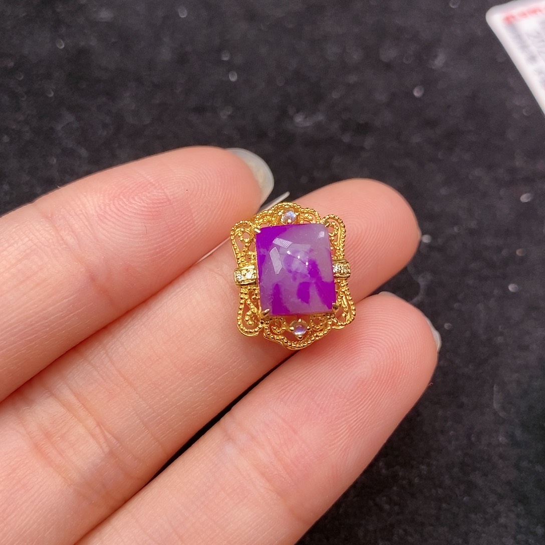 苏纪石（舒俱来）18K金镶嵌吊坠(不含链)