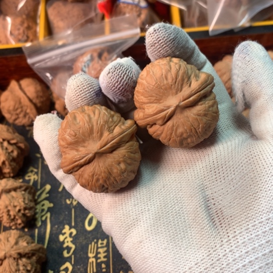 ᘻ***ᕄ文玩核桃元宝