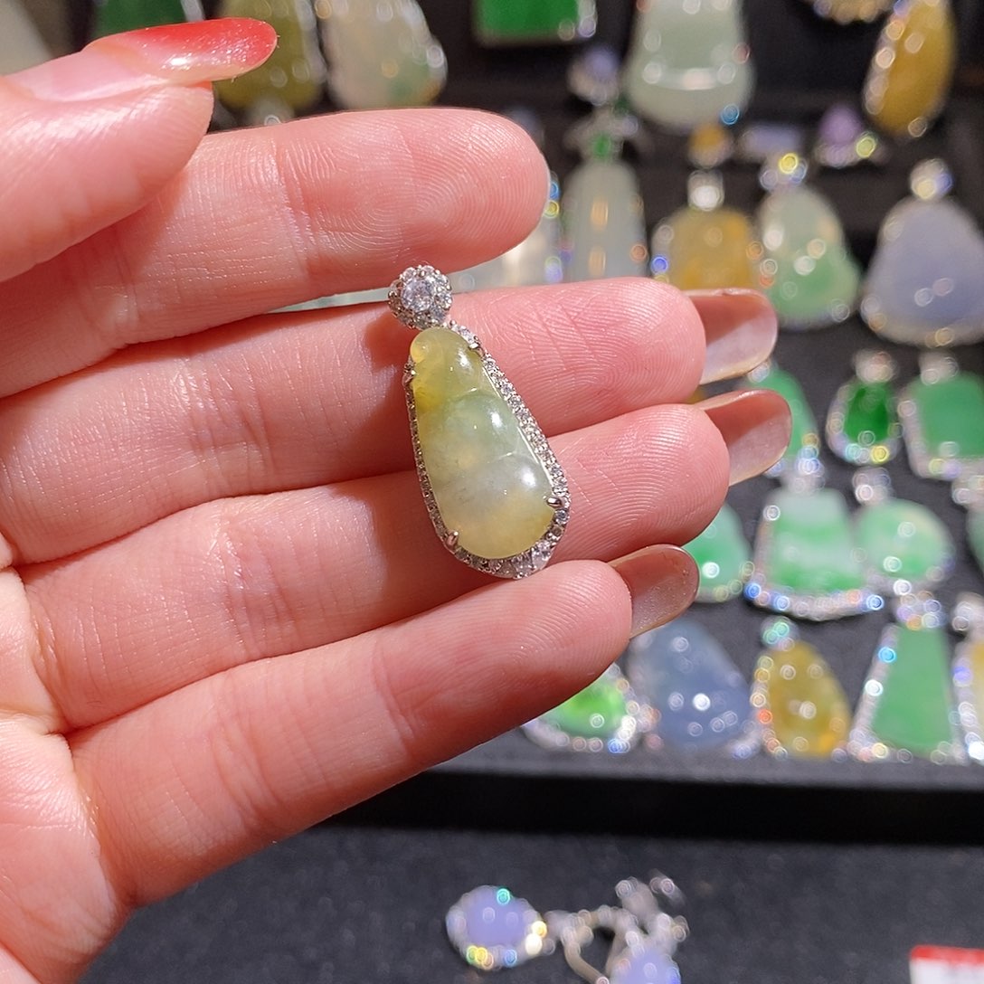 颈饰银S925镶嵌翡翠天然翡翠