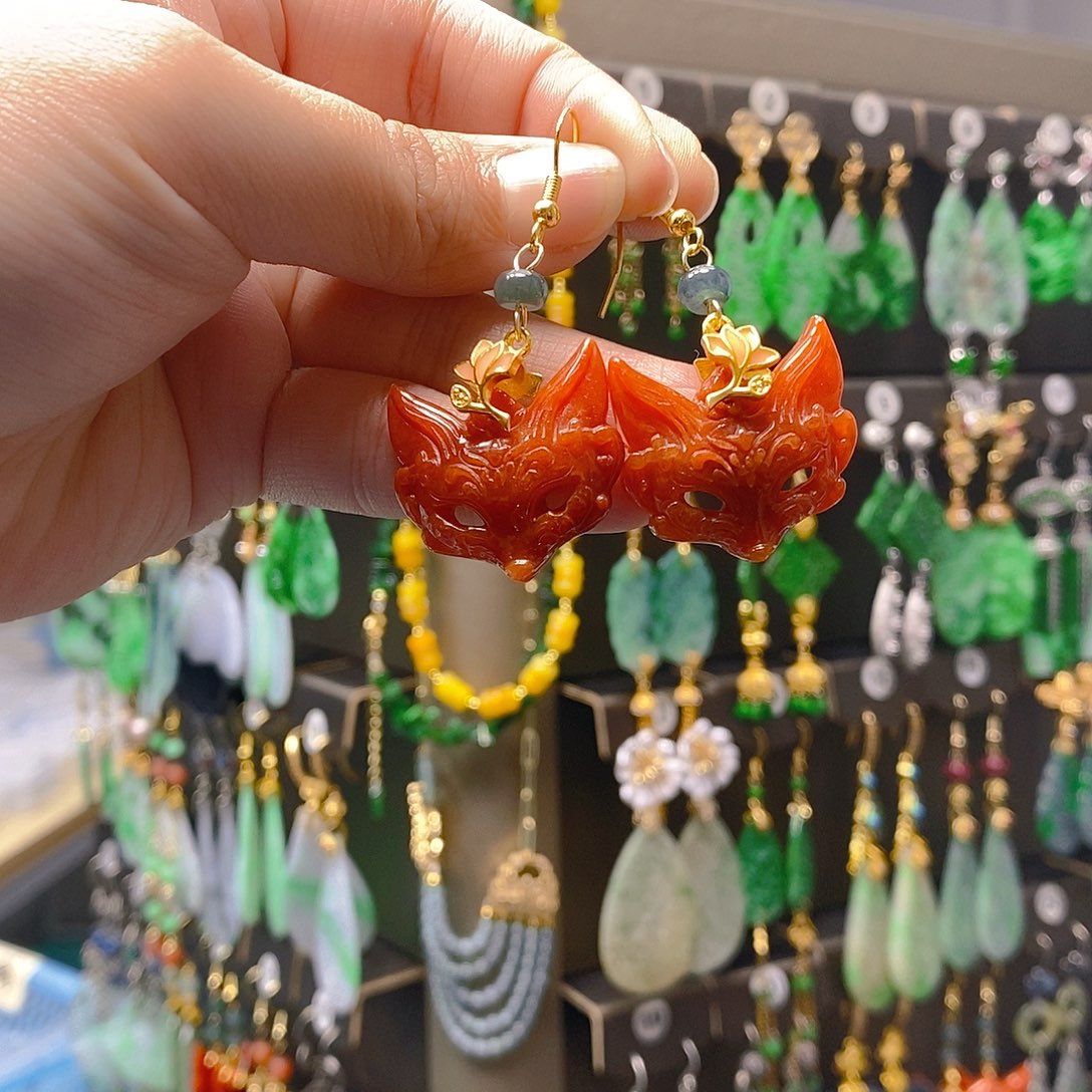 未镶嵌翡翠耳饰翡翠