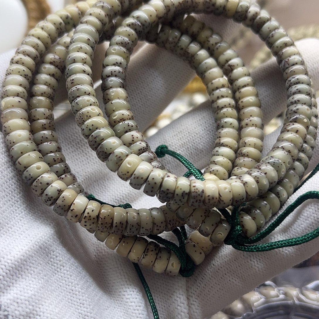 有***༄星月菩提吊坠73糯冰药片