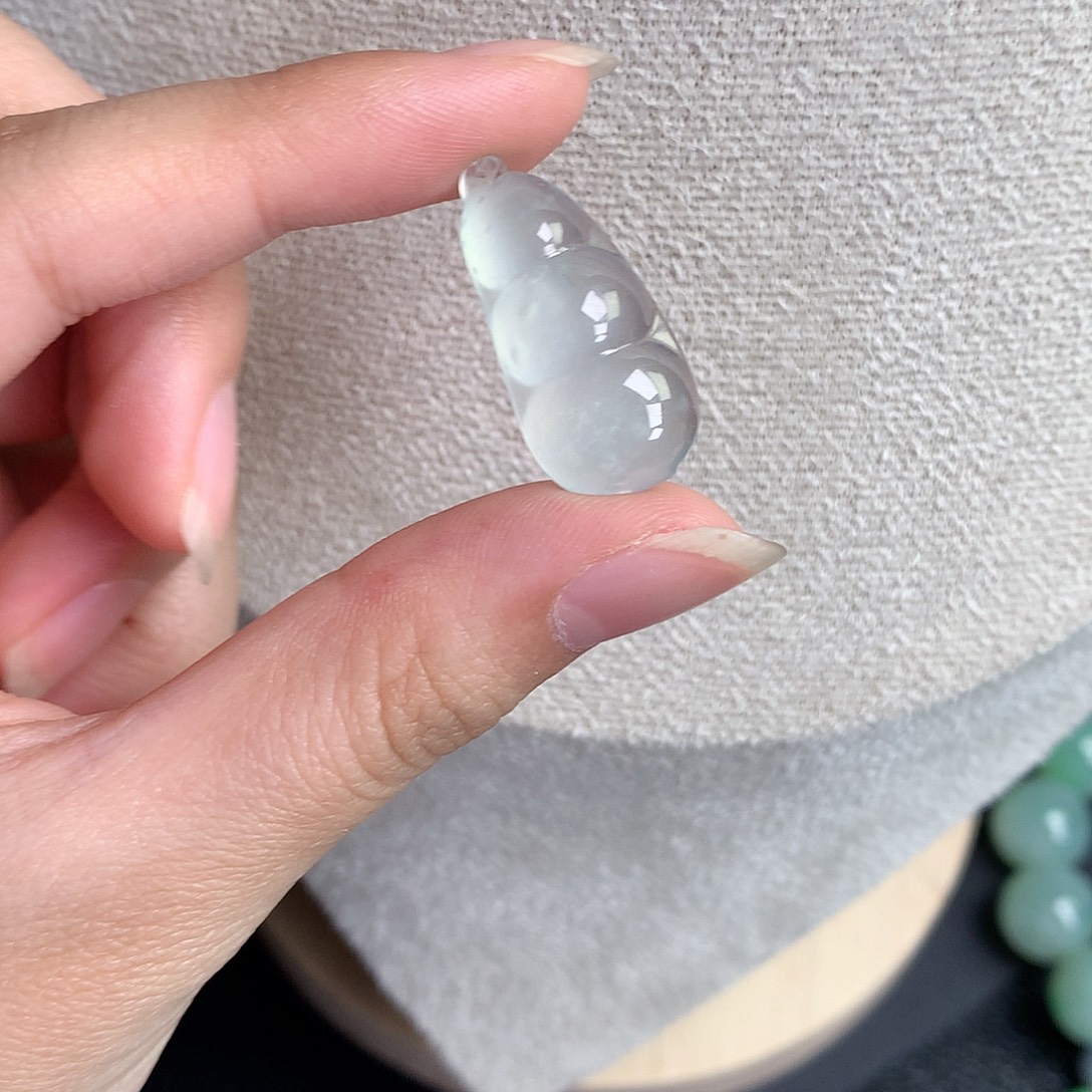 翡翠裸石缅甸天然A货翡翠冰种豆子