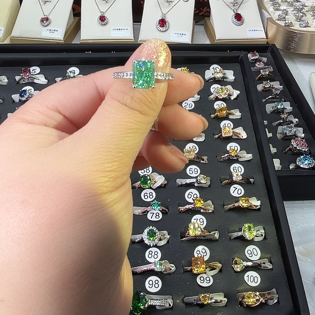 莫桑石非金属SH长方帕绿冰花三卡-11