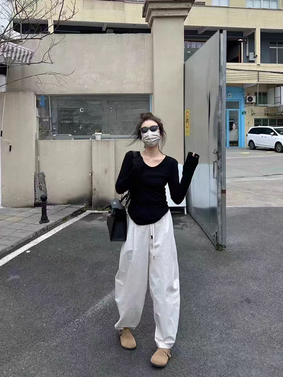 5356#图片与实物不符）秋冬褶皱收腰修身亮闪圆领针织上衣