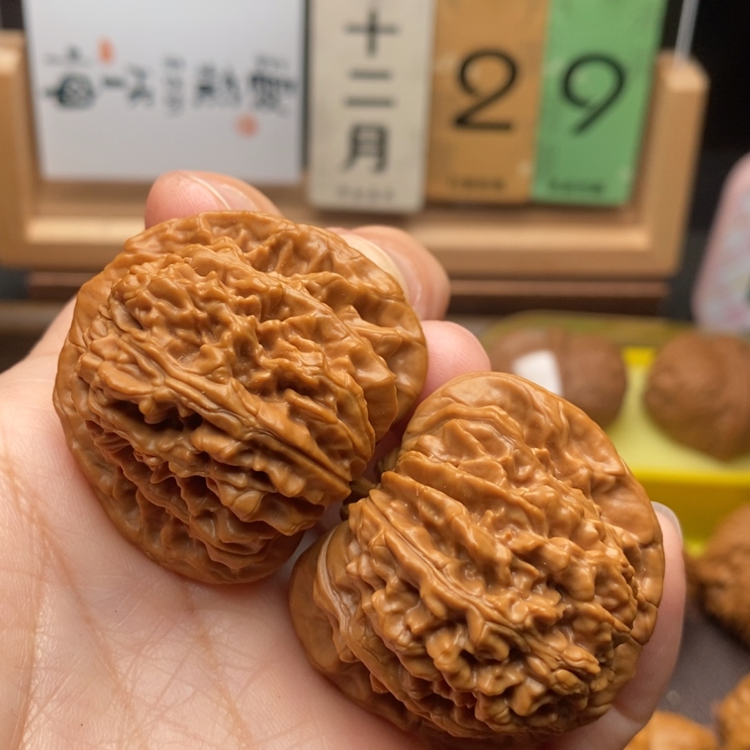文玩核桃把件四座lou42