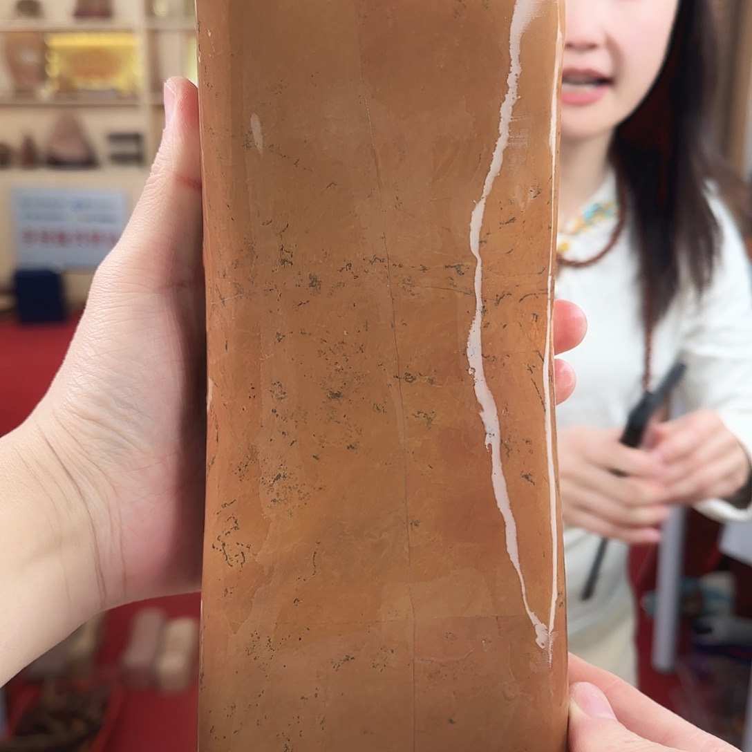 泗水砭石直播间炸福利一体成型原石颈枕（一号款）