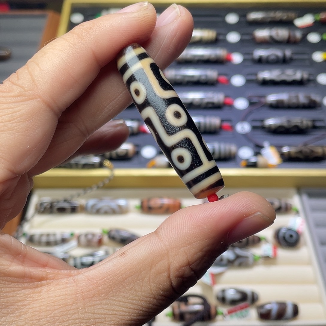 浩***哥玛瑙/玉髓合金颈饰