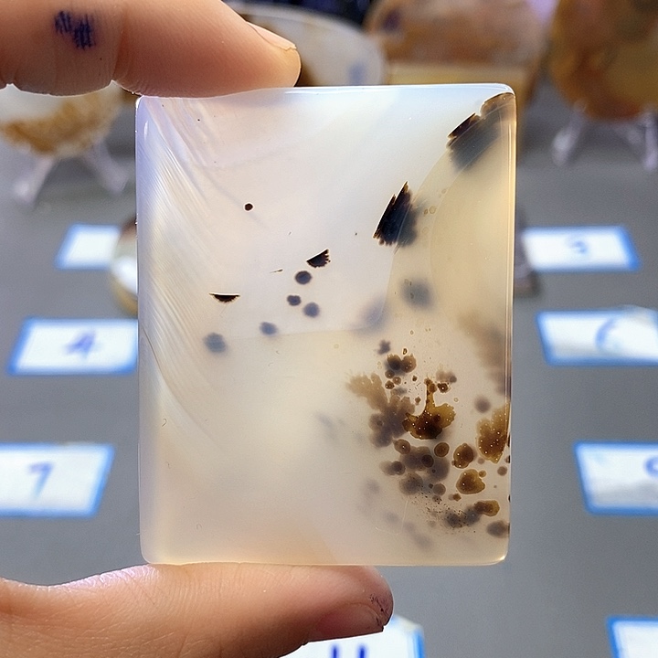 玛瑙/玉髓未镶嵌珠宝半成品