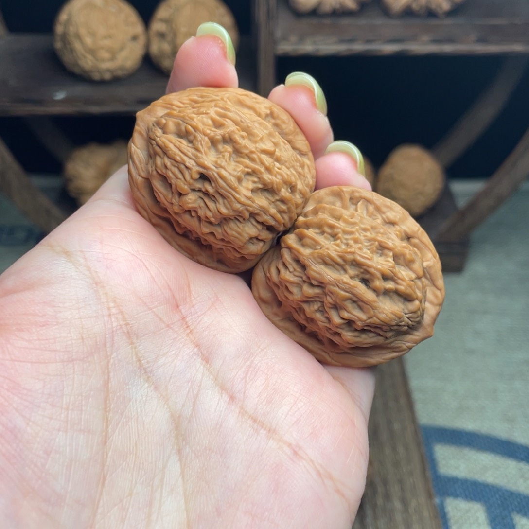 文玩核桃吊坠37虎头