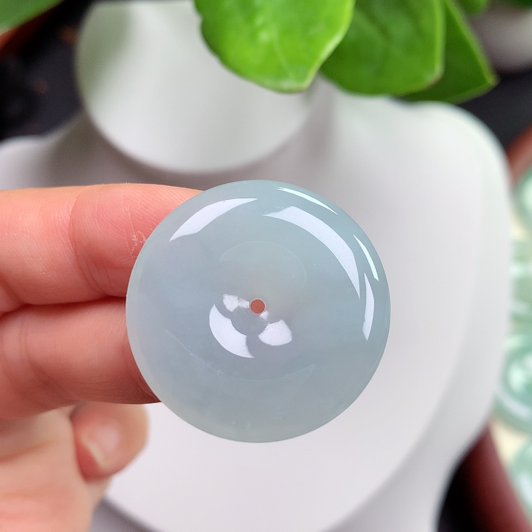 翡翠未镶嵌颈饰平安扣28.5x5.3mm