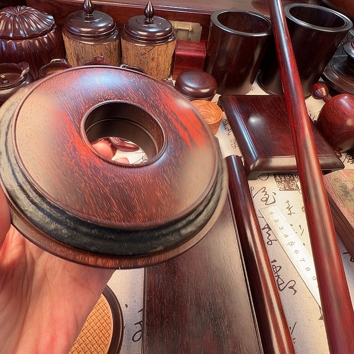 别****小叶紫檀小叶紫檀盒子