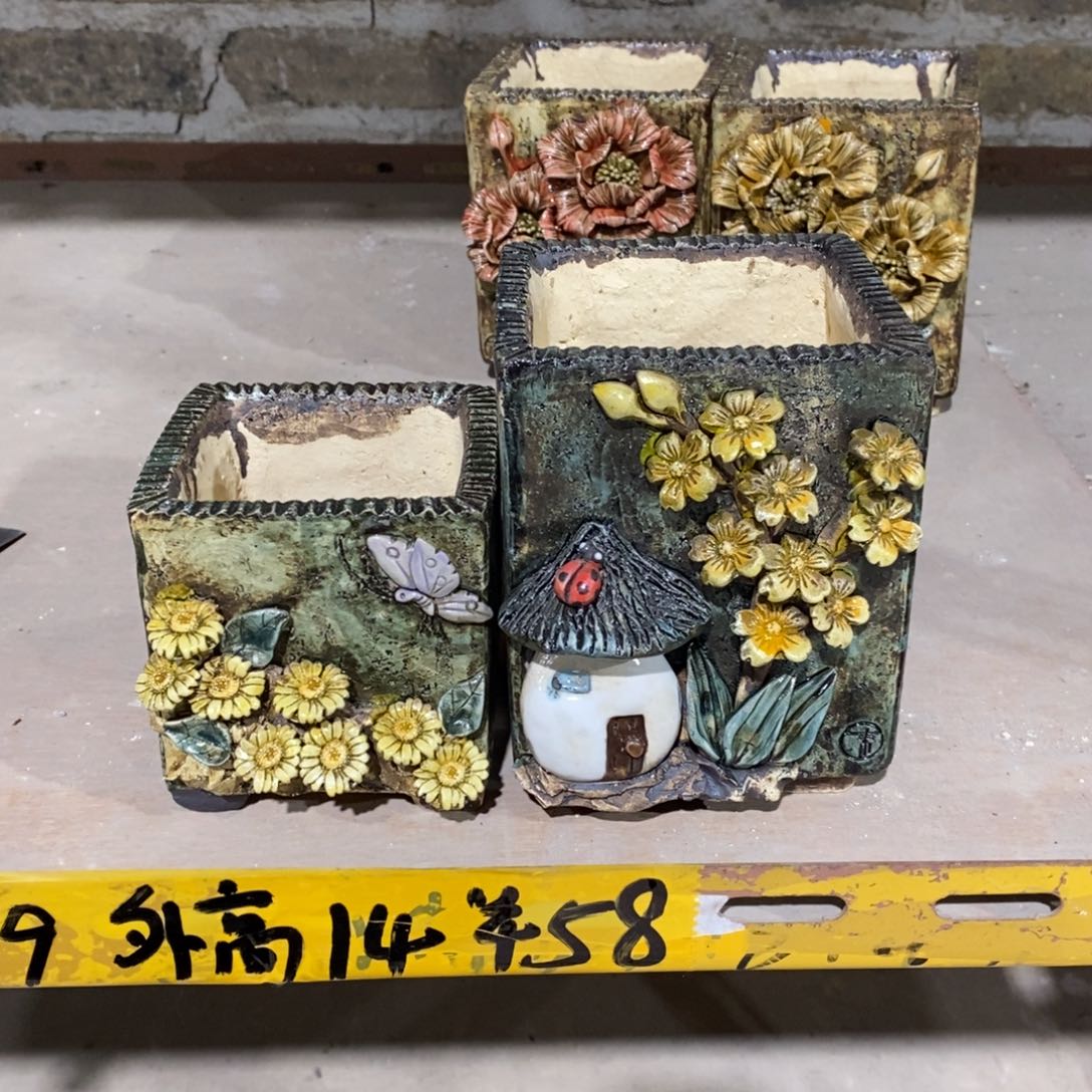 红陶青藤花器多肉花盆