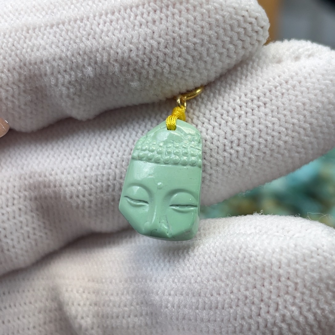 绿松石未镶嵌挂件