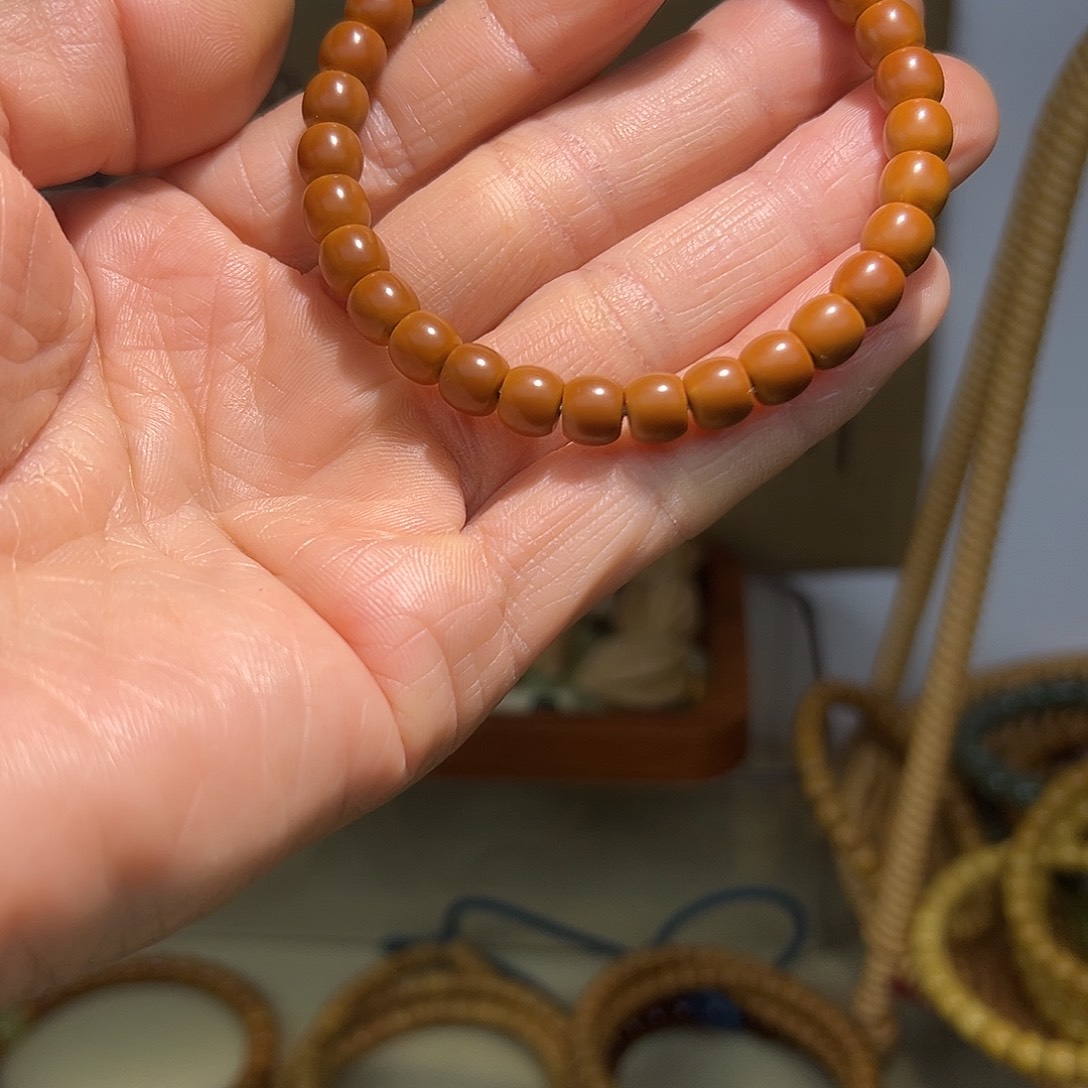 一***6橄榄核手串老挝核尖单圈7.2