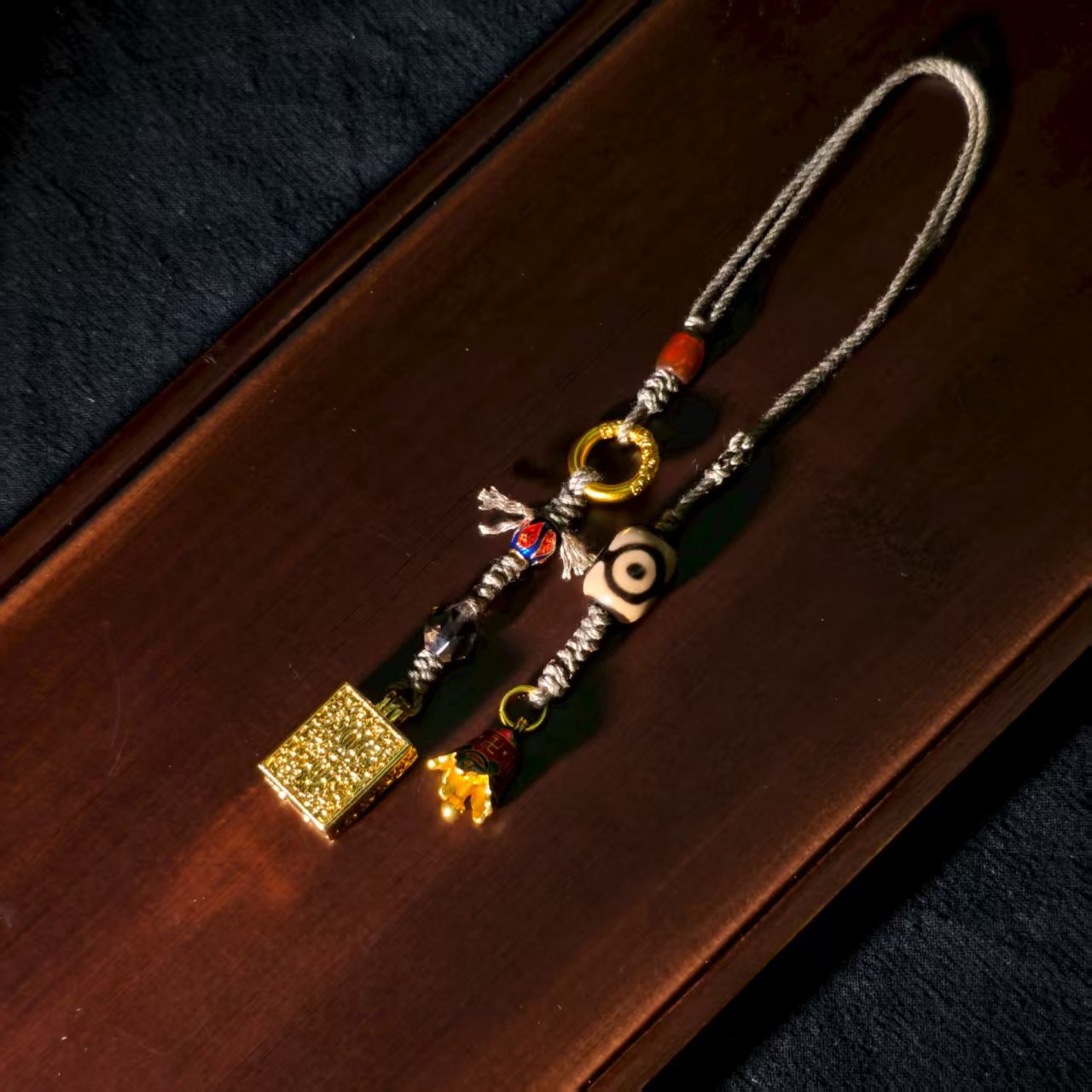 两米·铃/玛瑙挂件三眼MN-GJ0045