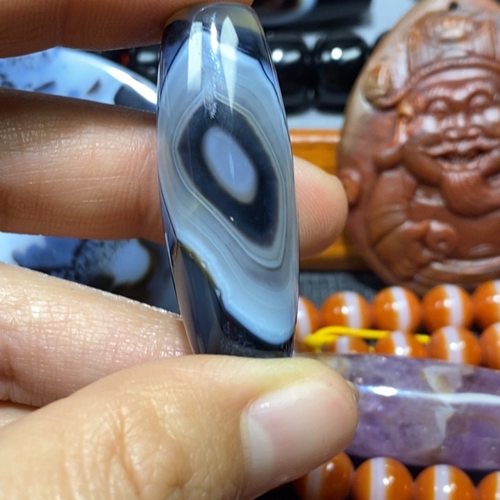 熊***重玛瑙/玉髓未镶嵌颈饰