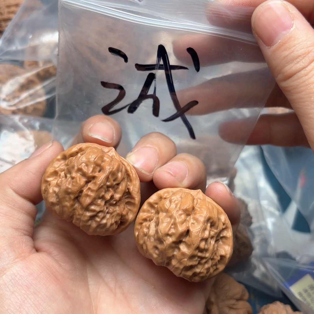 文玩核桃吊坠诚蛤蟆头