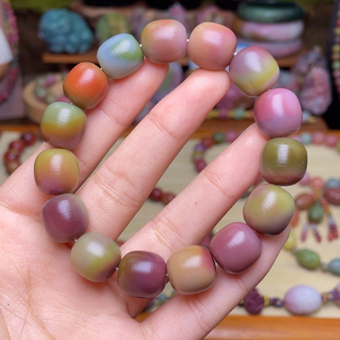 玛瑙/玉髓珠宝半成品未镶嵌小*点盐源玛瑙老型高货炫彩手串