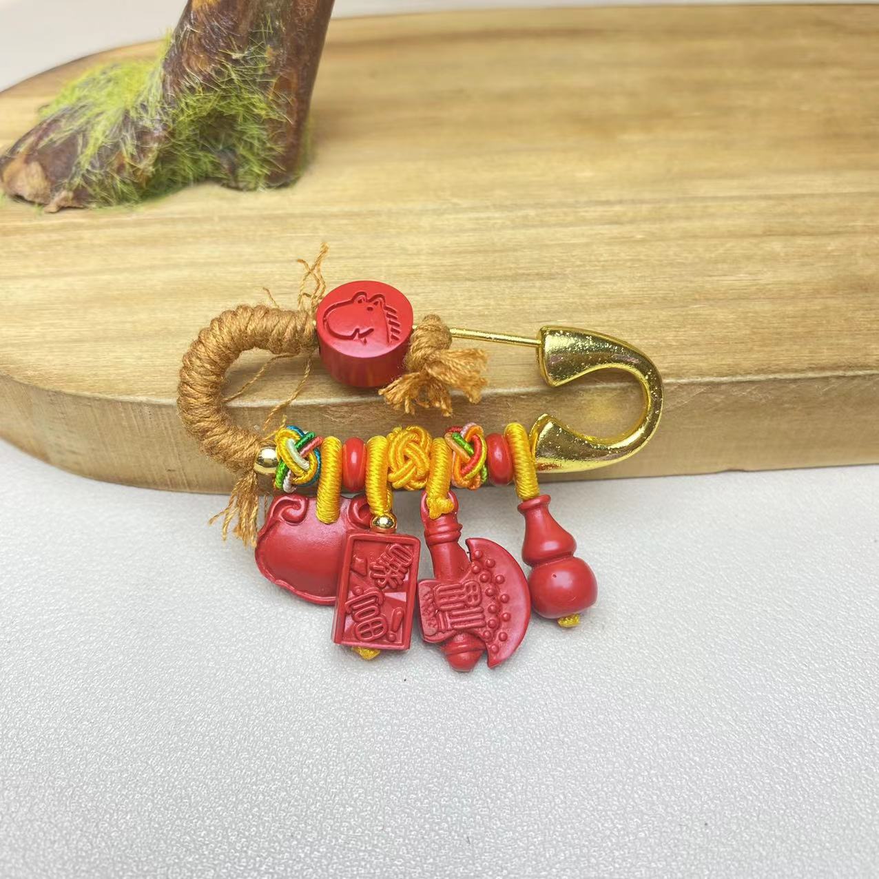 含辰砂工艺品高含量朱砂红砂设计款马年福禄双全如意胸针宝宝别针