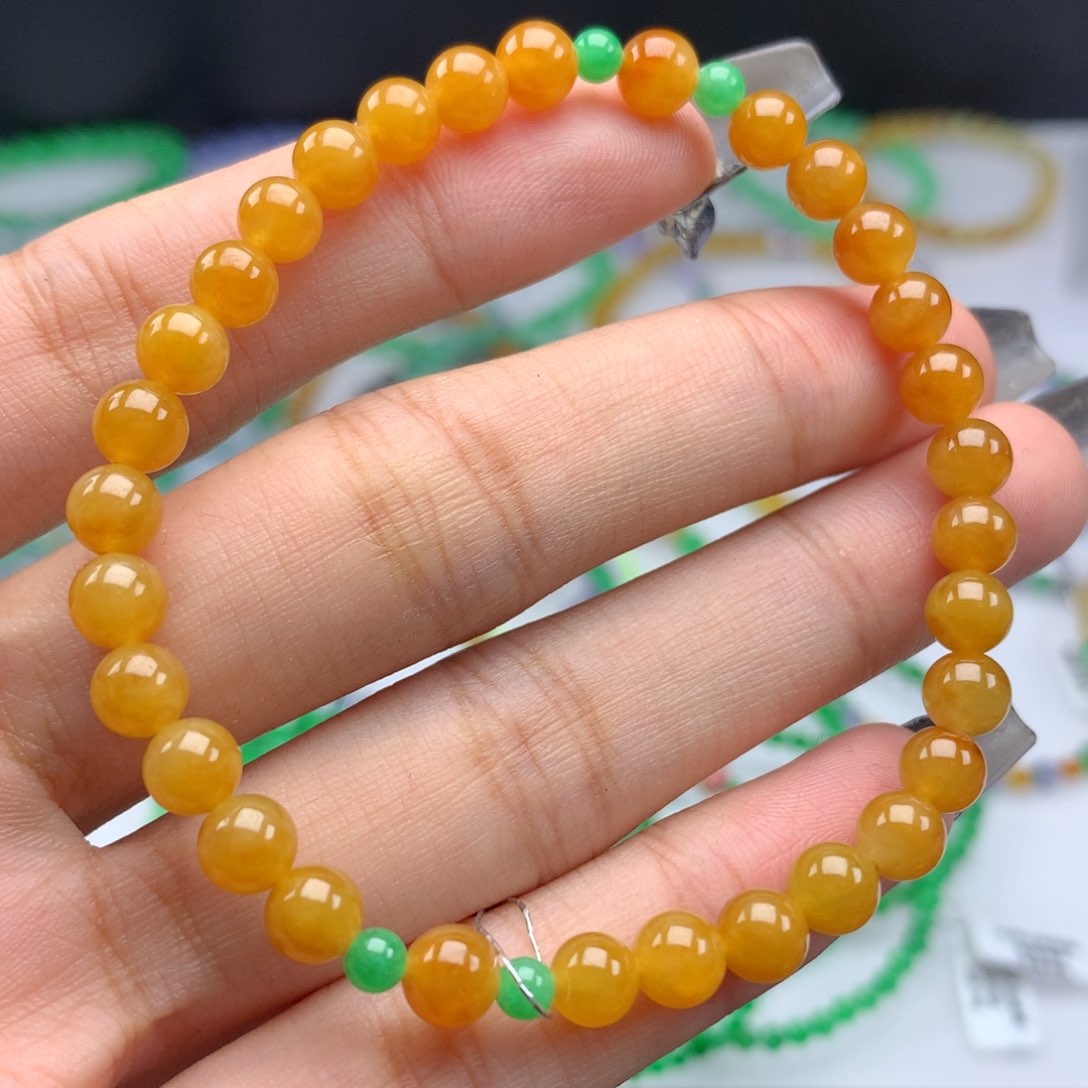 翡翠手链未镶嵌卡