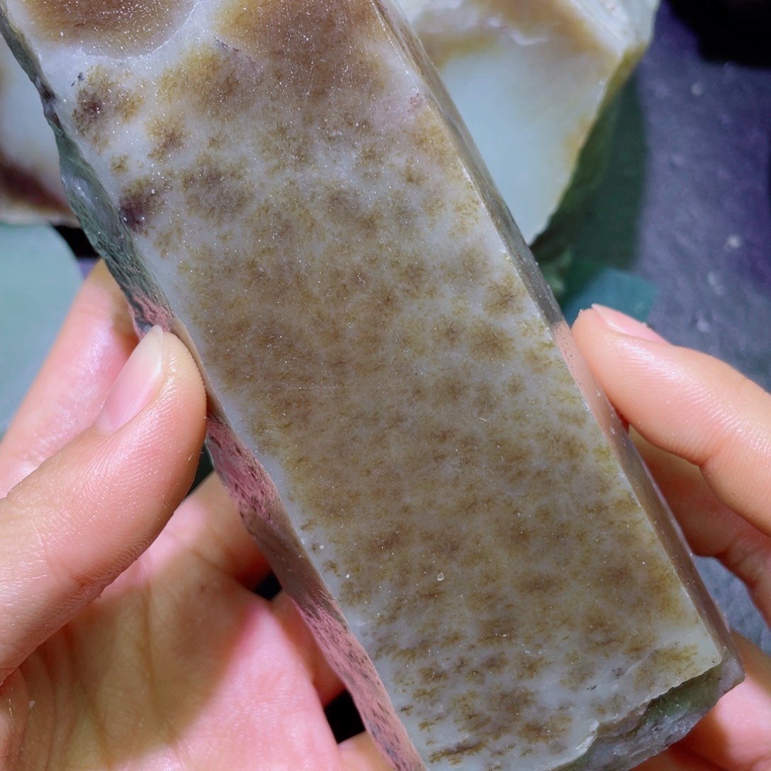 和田玉未镶嵌珠宝半成品