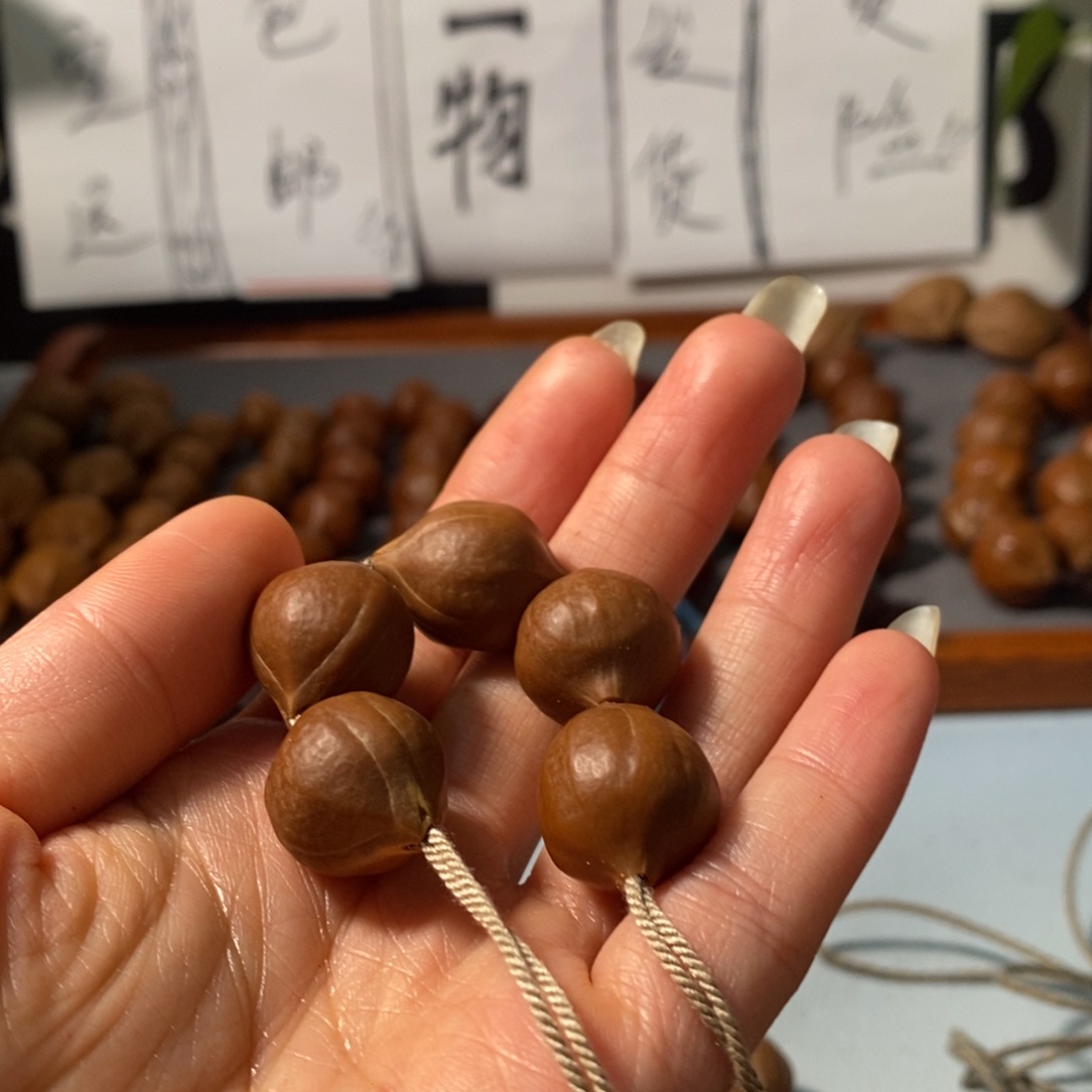 橄榄核手串ぷ****?9161精品蒜头铁核5颗